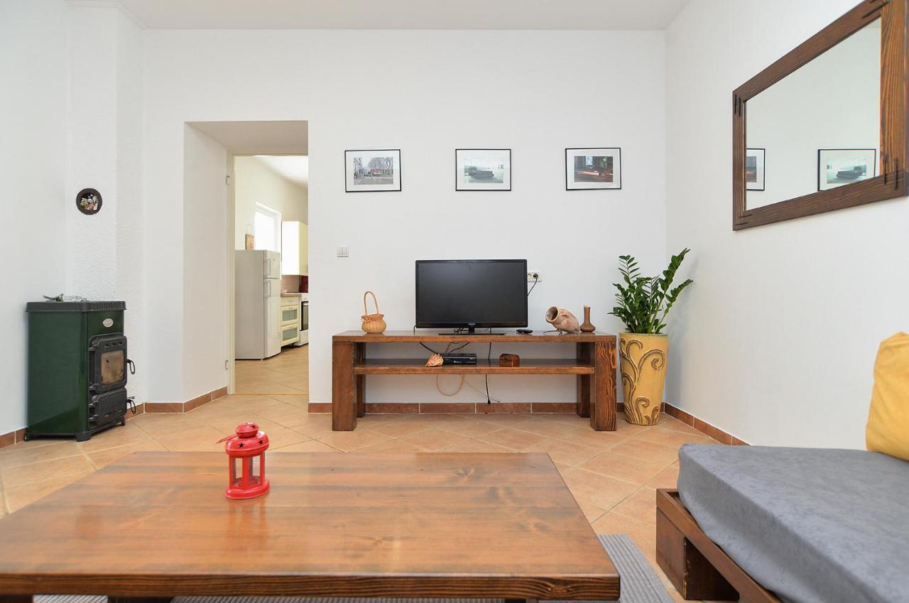 فيلا House Dragan 1231 بولا المظهر الخارجي الصورة