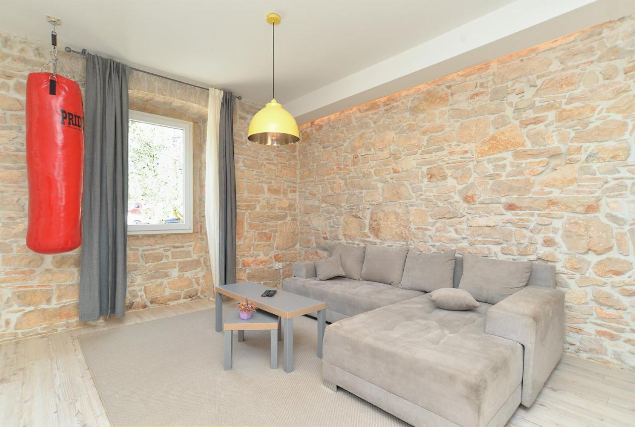 فيلا House Dragan 1231 بولا المظهر الخارجي الصورة