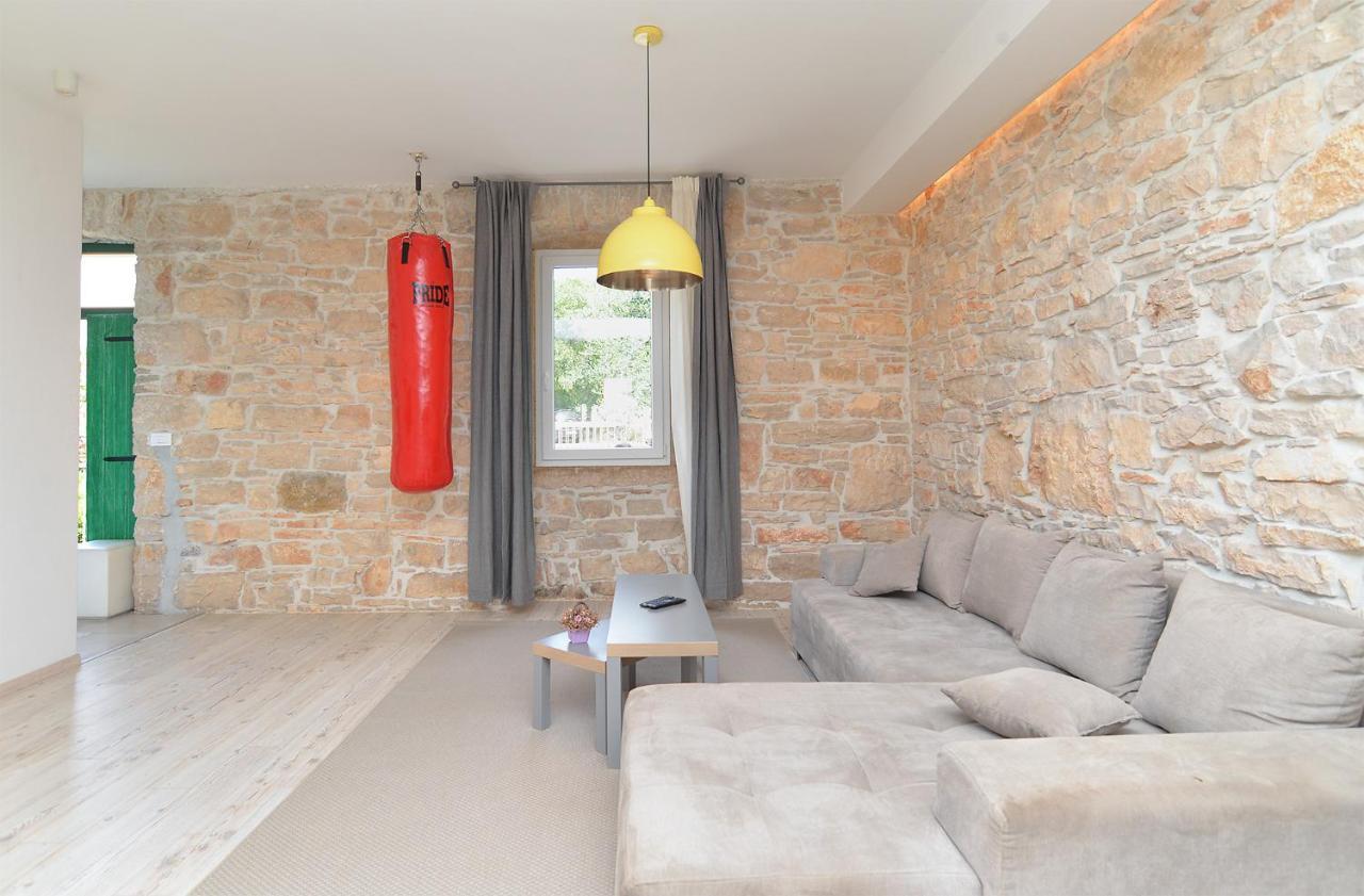 فيلا House Dragan 1231 بولا المظهر الخارجي الصورة