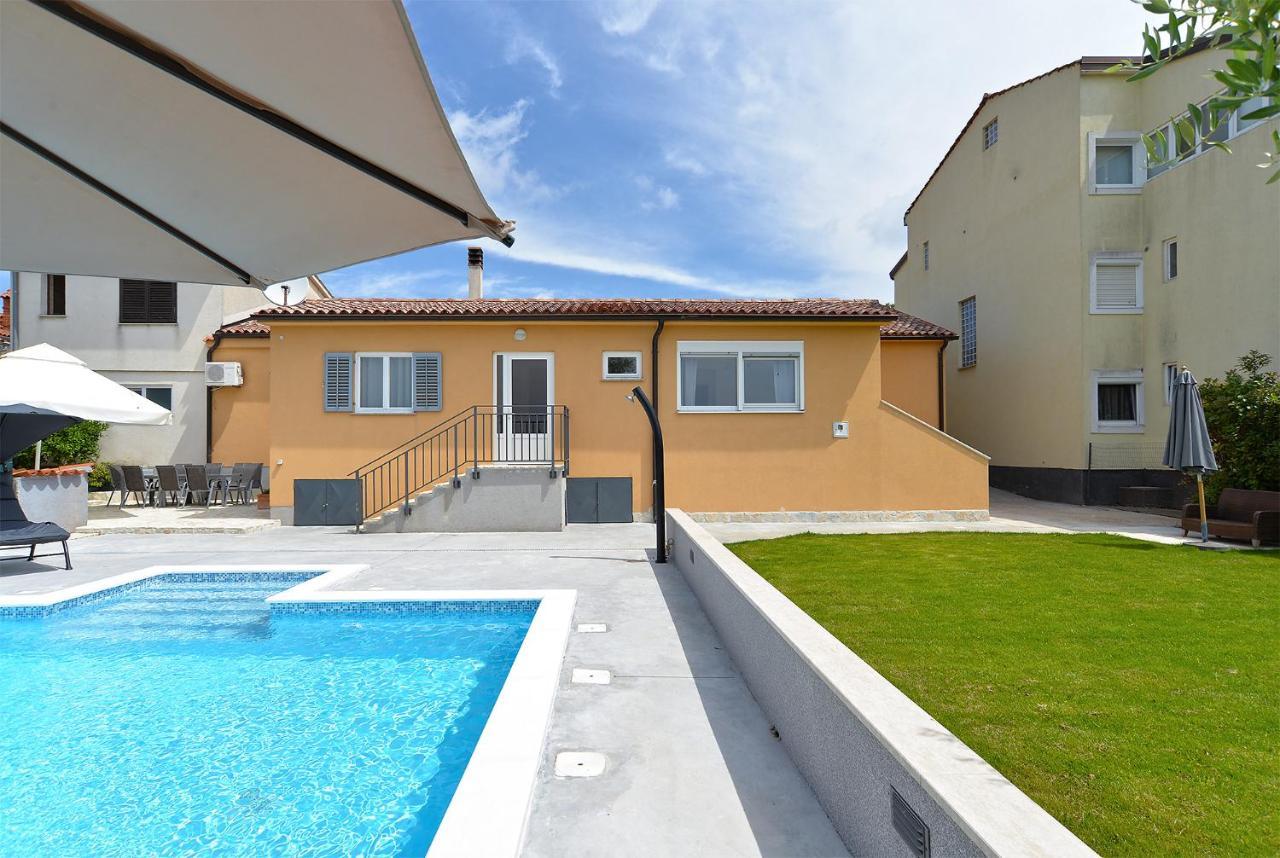 فيلا House Dragan 1231 بولا المظهر الخارجي الصورة