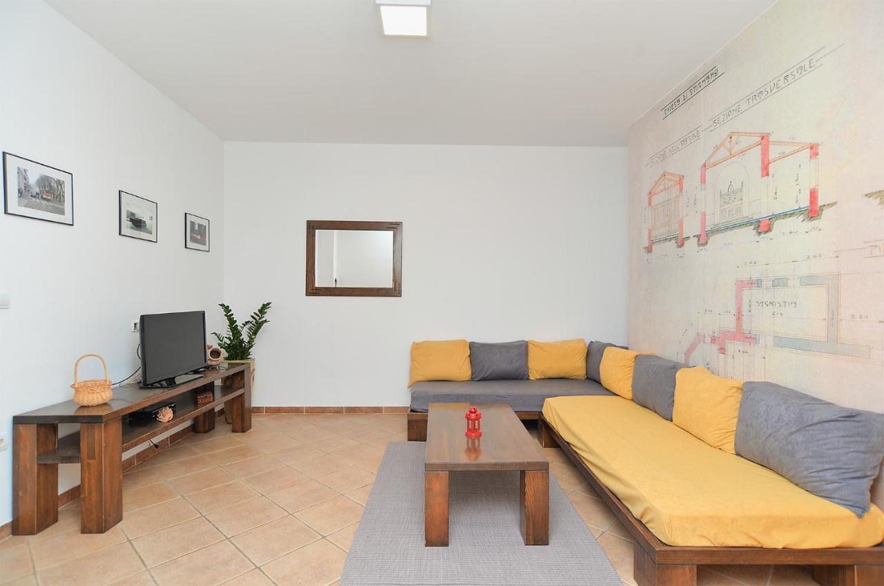 فيلا House Dragan 1231 بولا المظهر الخارجي الصورة