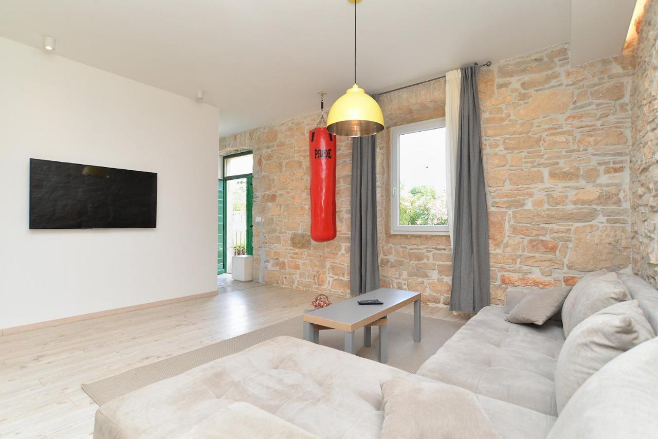 فيلا House Dragan 1231 بولا المظهر الخارجي الصورة