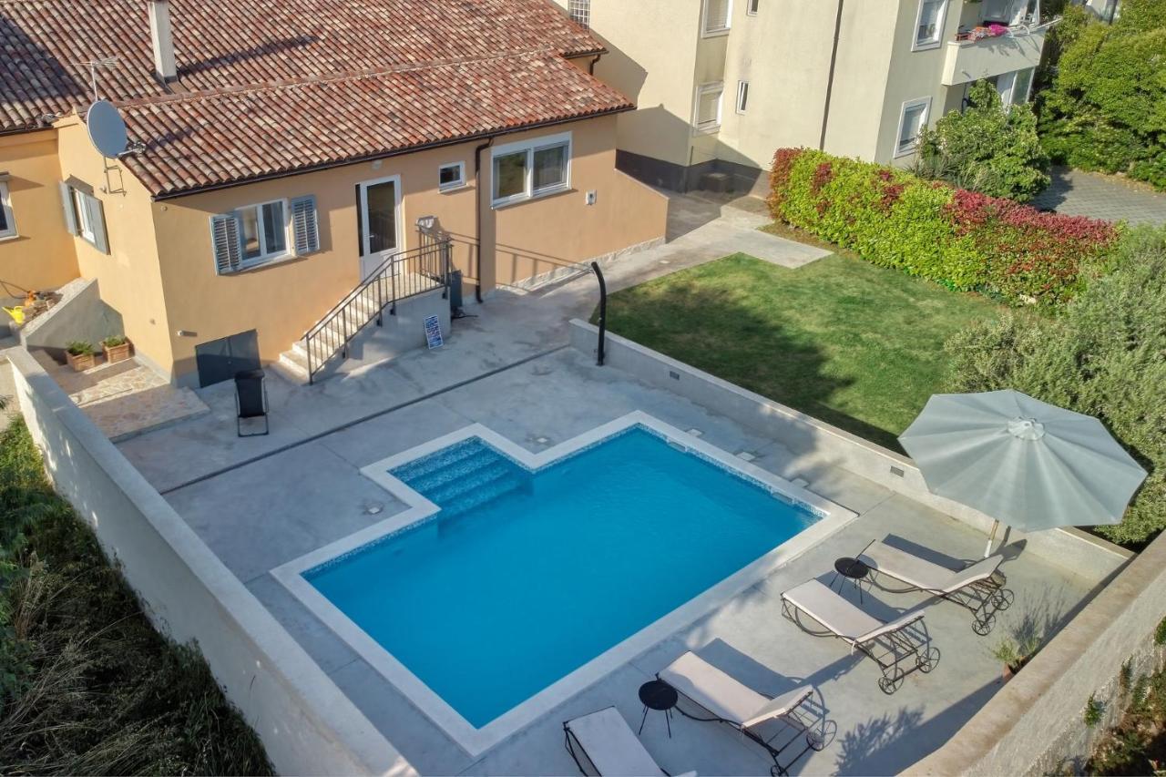 فيلا House Dragan 1231 بولا المظهر الخارجي الصورة