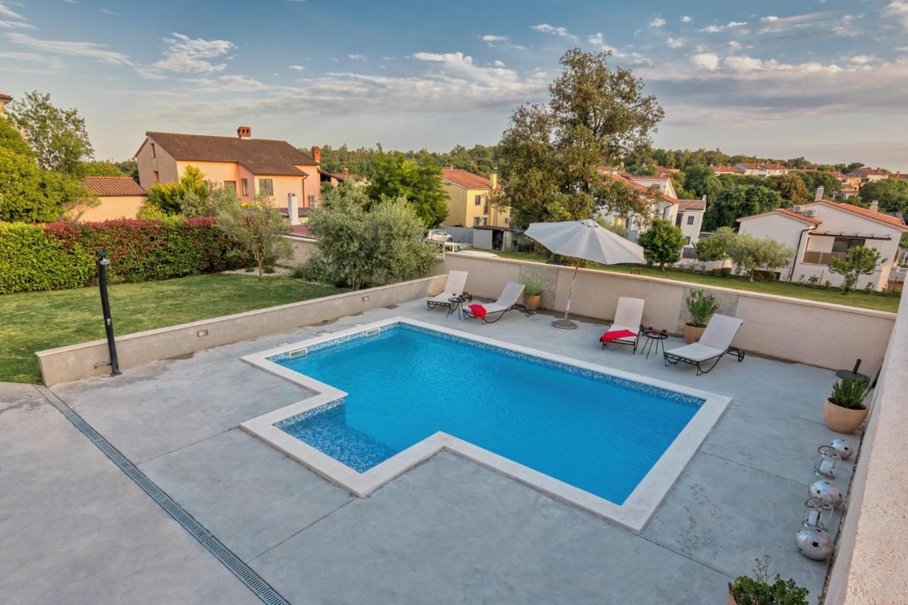 فيلا House Dragan 1231 بولا المظهر الخارجي الصورة